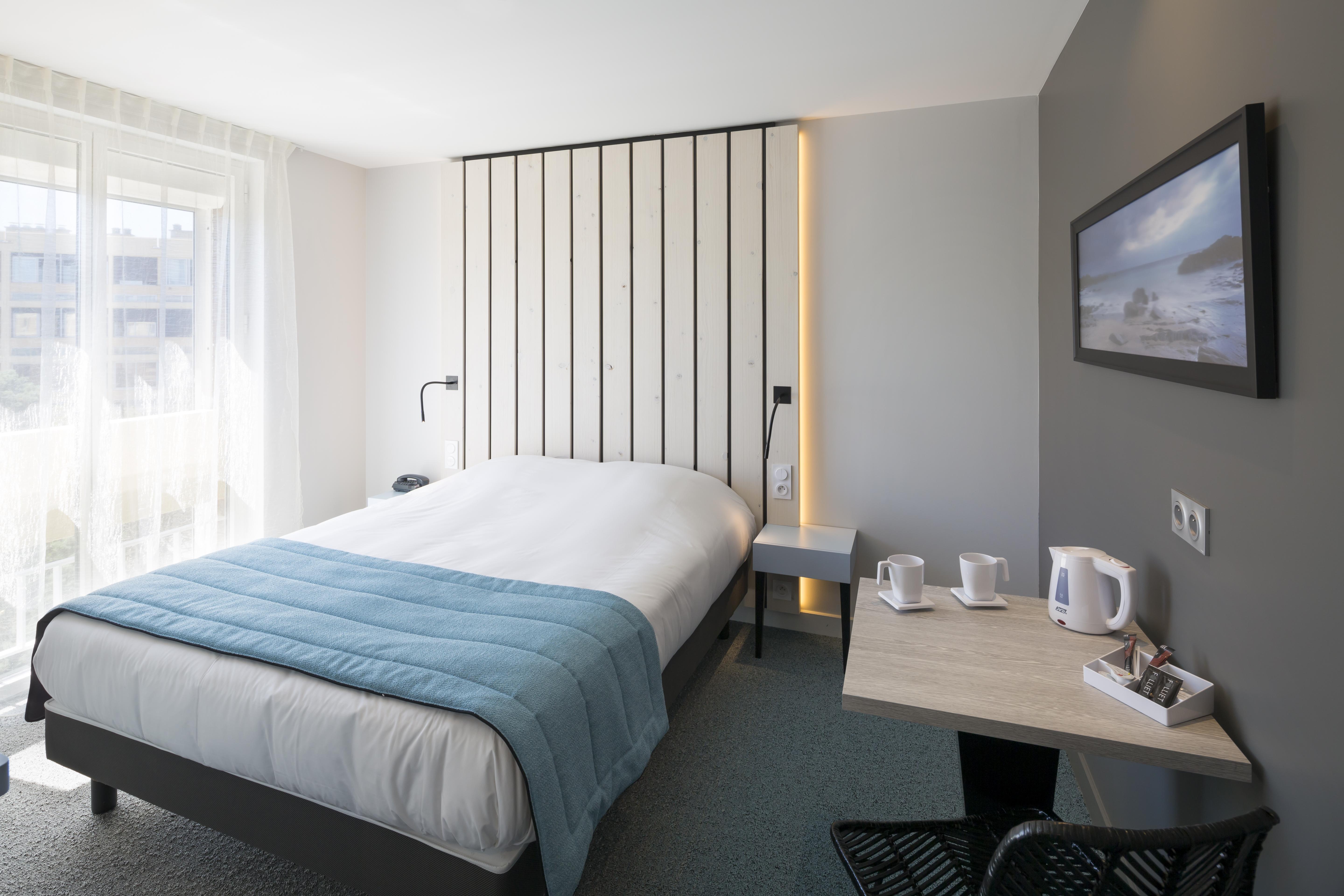 Logis Hotel Les Pins - Operalia Balaruc-les-Bains Eksteriør bilde